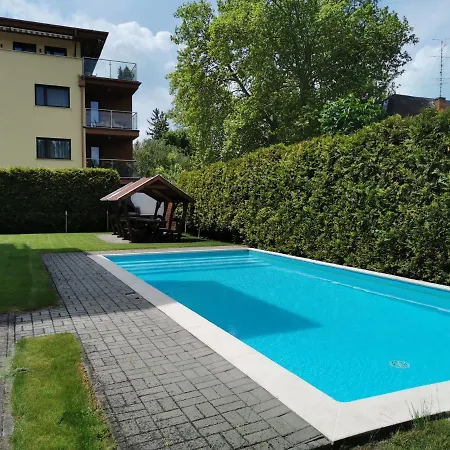 Noémi Wellness Apartamento *