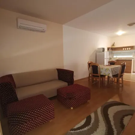 纳奥米健康公寓 希欧福克