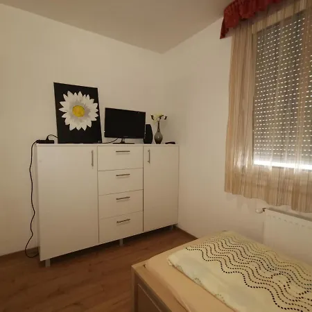 纳奥米健康公寓 希欧福克