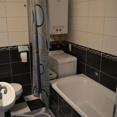 纳奥米健康公寓 *