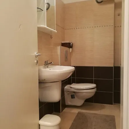 纳奥米健康公寓